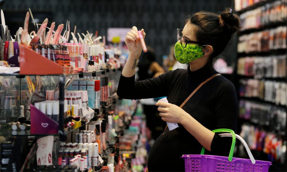The Psychology Behind Scents and Shopping Explained