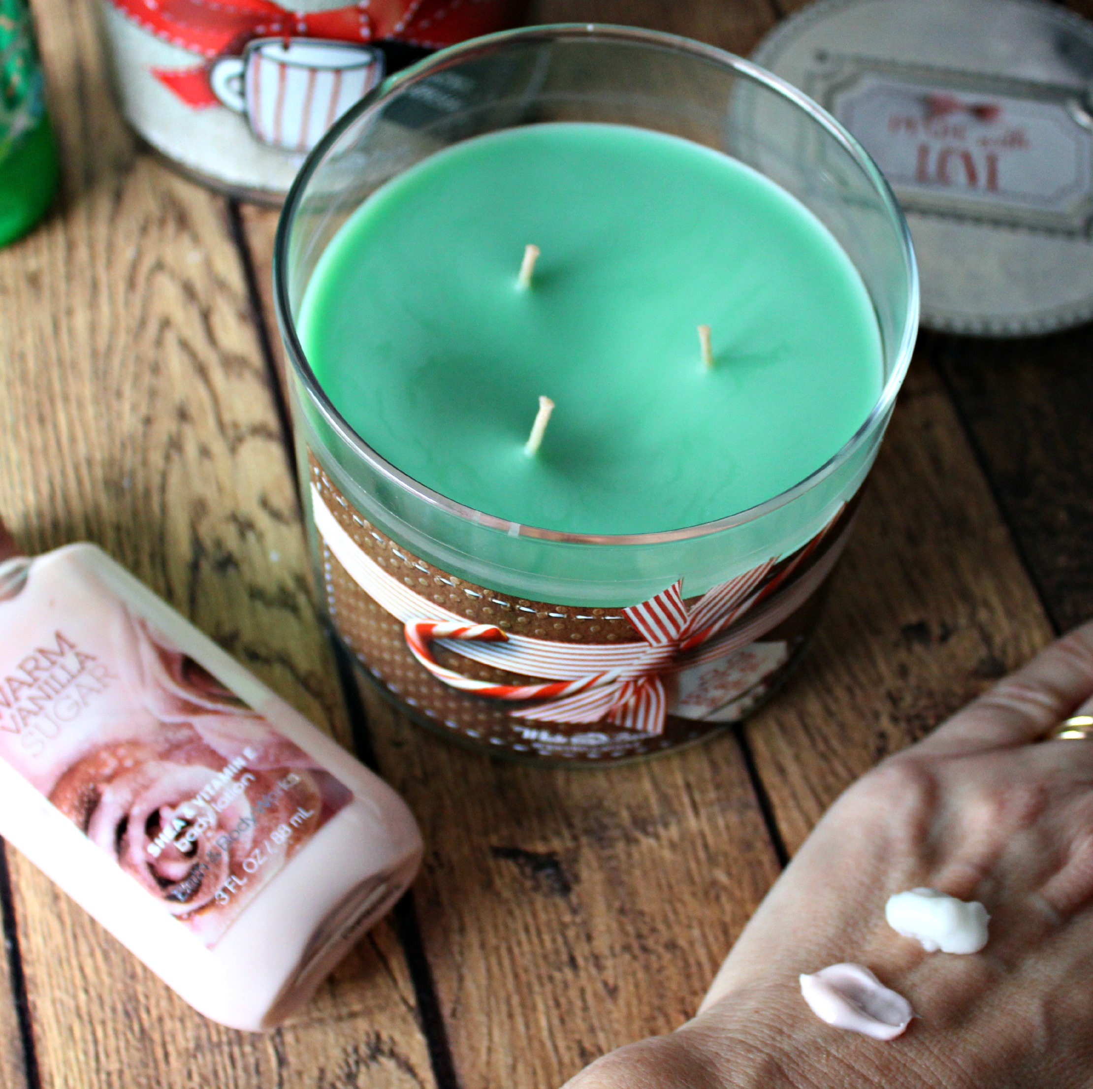 How to Layer Scents Like a Pro for an Irresistible Aroma