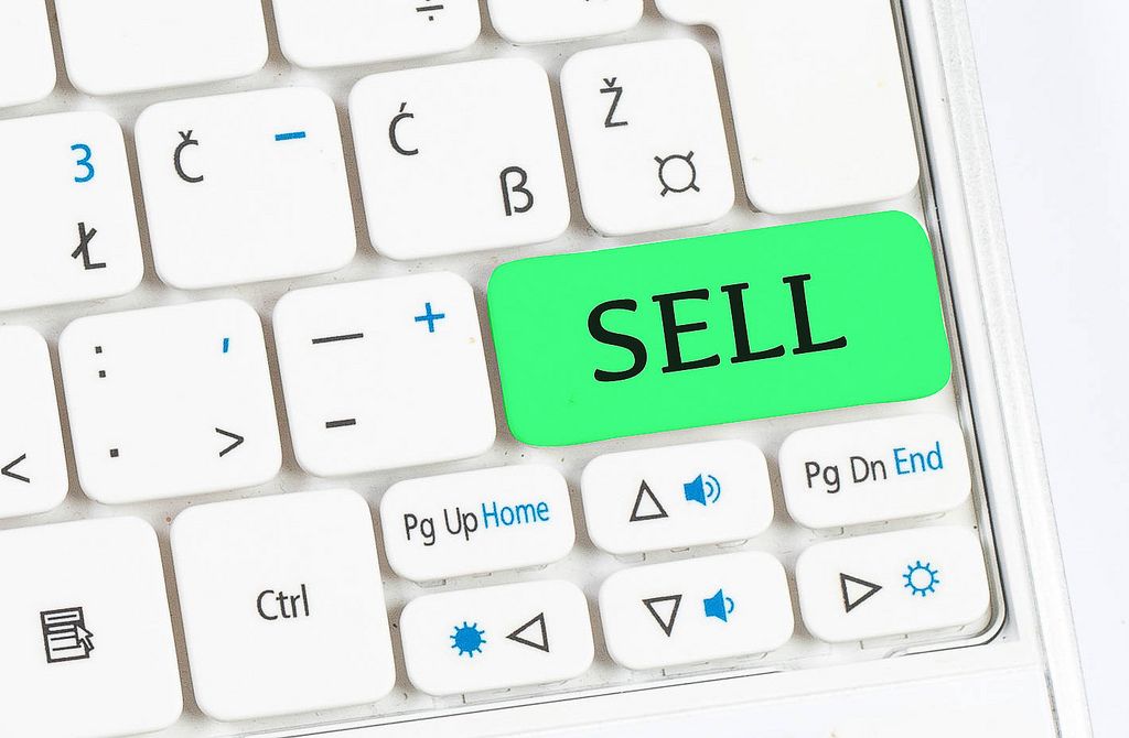 How to Sell Calligraphy Prints Online and Grow Your Audience